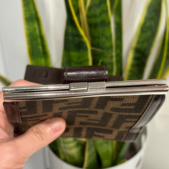 ❌SOLD❌ Fendi Zucca Bifold Compact Wallet - Picture 7 of 14